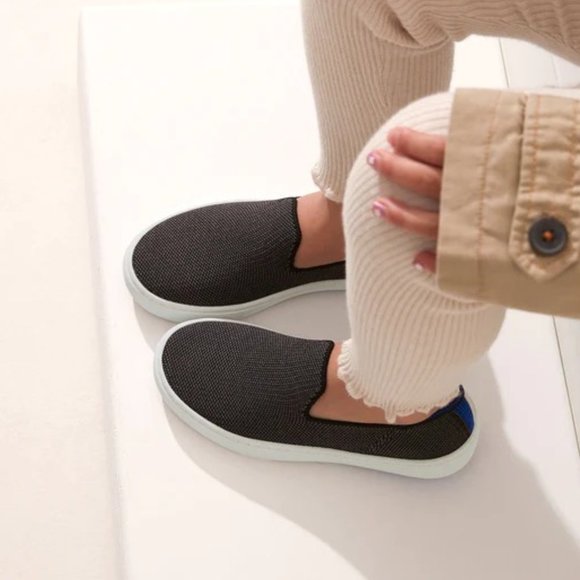 Rothy's The Kid's Sneaker in Steel Grey - Size 1 - Picture 2 of 6